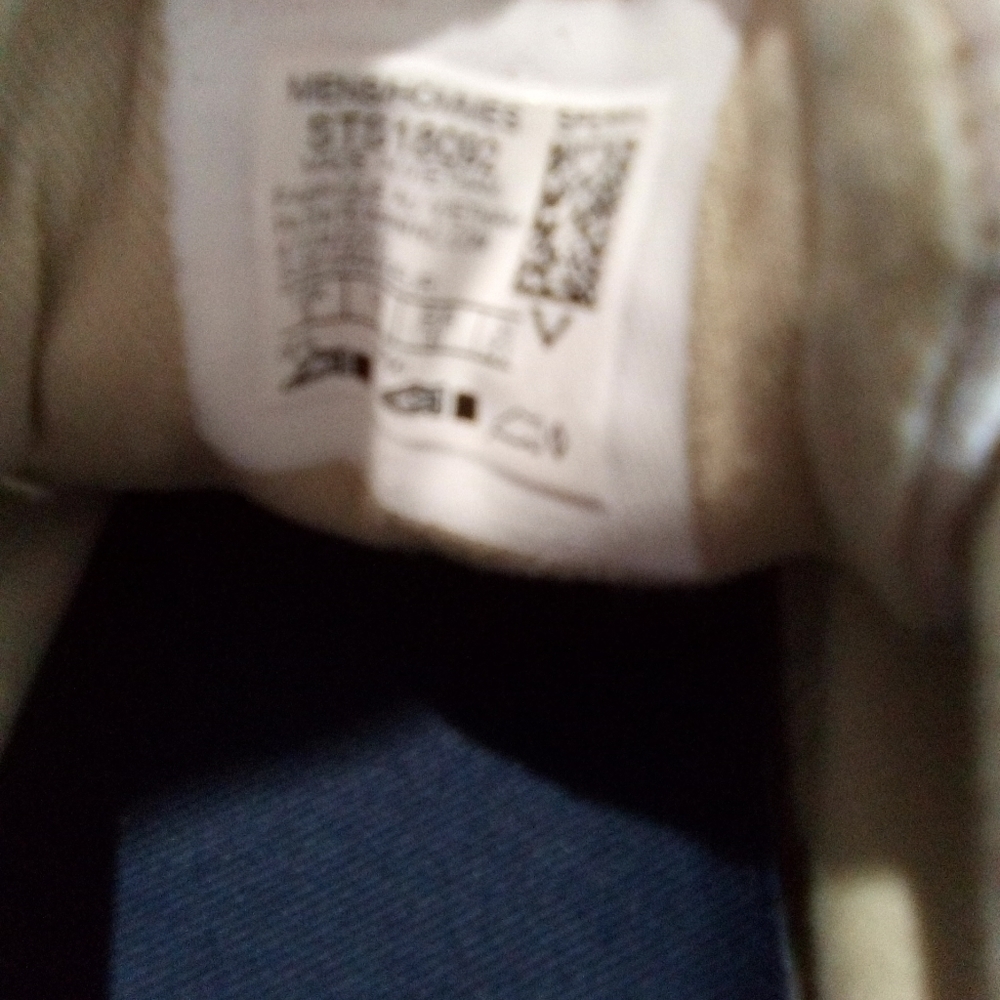 SPERRY men's tan boat shoes. Size 8. - Picture 5 of 6